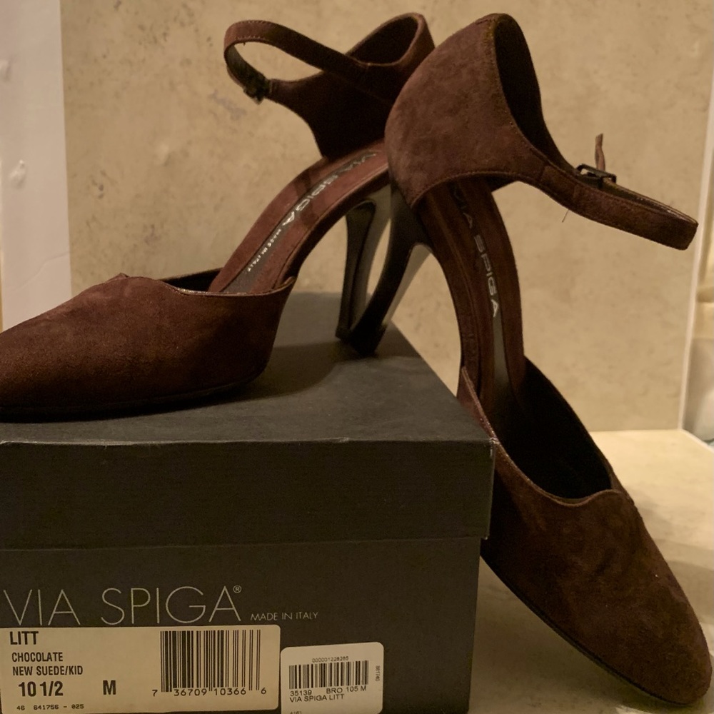 New Via Spiga Litt Chocolate Suede/Kid